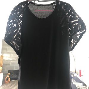 Black t-shirt with delicate flutter arms
